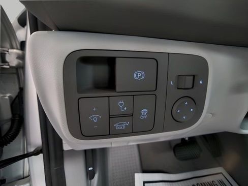 New 2025 Hyundai Ioniq 6 SEL image 24