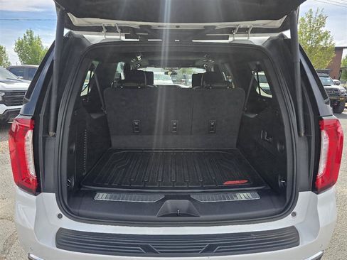 Used 2021 GMC Yukon XL Denali AWD/4WD image 26