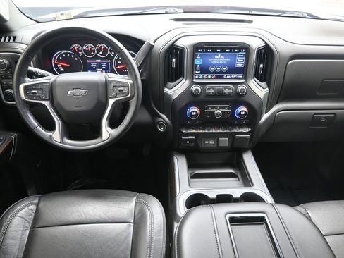 Used 2020 Chevrolet Silverado 1500 LT Trail Boss image 14