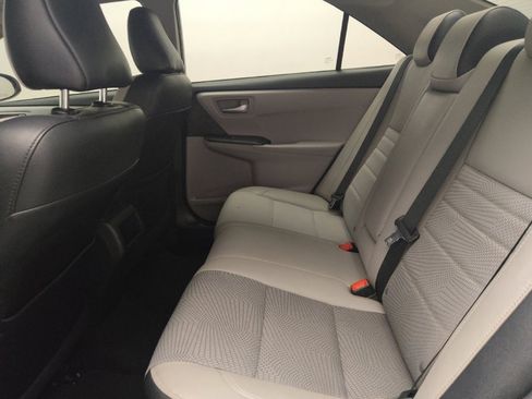 Used 2017 Toyota Camry FWD image 18