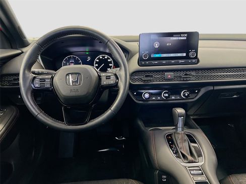Certified 2025 Honda HR-V Sport image 2