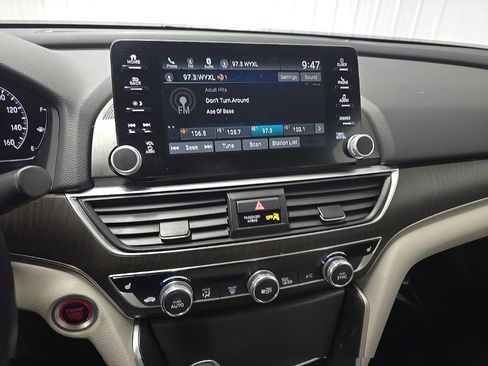 Used 2018 Honda Accord EX-L image 25