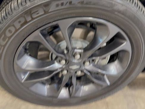 Certified 2024 Dodge Durango R/T AWD/4WD image 37