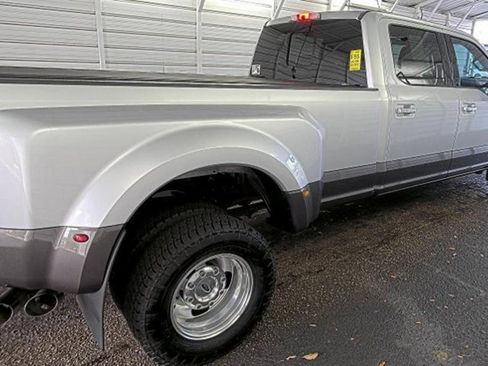 Used 2017 Ford F350 Lariat w/ Chrome Package image 4