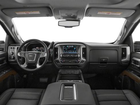 Used 2018 GMC Sierra 2500 Denali w/ Duramax Plus Package AWD/4WD image 5