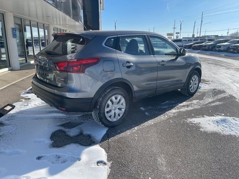Used 2019 Nissan Rogue Sport S image 8