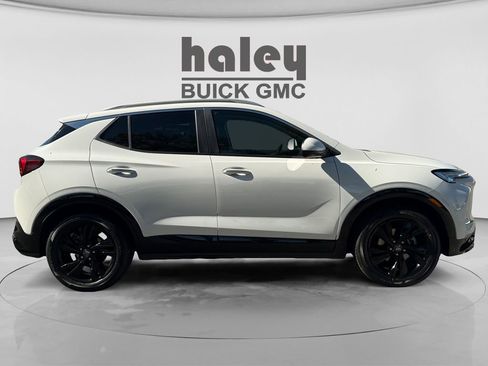 Used 2024 Buick Encore GX Sport Touring w/ Comfort Package FWD image 6