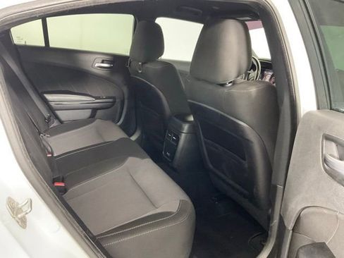 Used 2020 Dodge Charger SXT w/ Blacktop Package RWD image 15