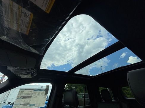 New 2025 Ford Expedition Tremor image 25