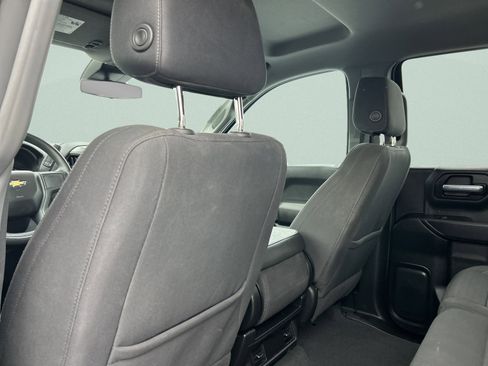 Used 2022 Chevrolet Silverado 1500 Custom image 16