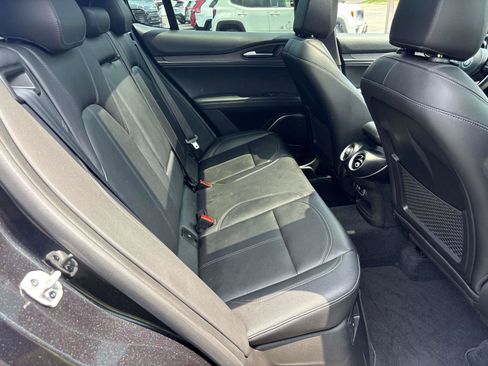 Used 2022 Alfa Romeo Stelvio Ti image 13
