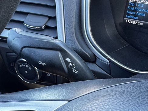 Used 2016 Ford Fusion SE image 24