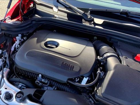 Certified 2025 MINI Cooper S image 32