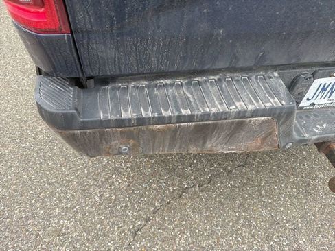 Used 2015 Ford F150 Lariat w/ Equipment Group 502A Luxury image 8