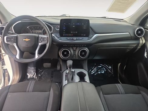 Used 2023 Chevrolet Blazer LT AWD/4WD image 10