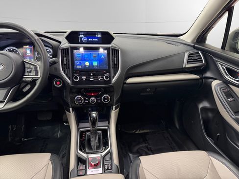 Used 2023 Subaru Forester Limited AWD/4WD image 11