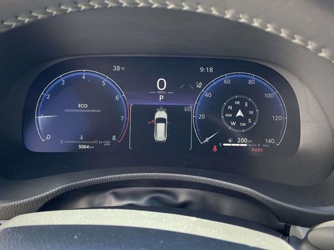 Used 2025 Toyota Highlander Limited image 37