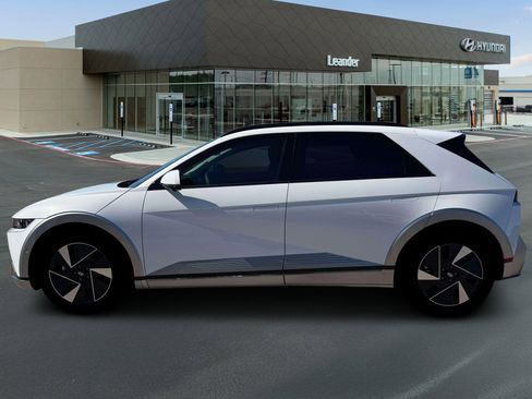 New 2026 Hyundai Ioniq 5 Limited image 3