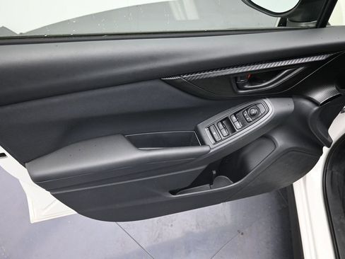 Used 2022 Subaru Crosstrek 2.0i image 9