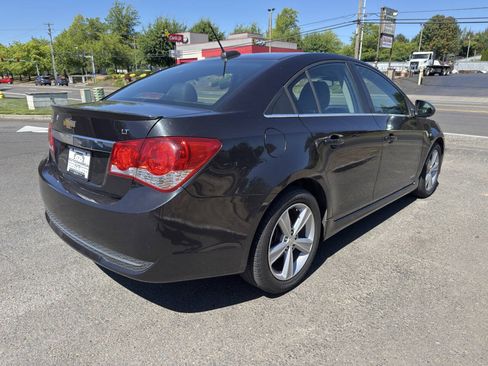 Used 2015 Chevrolet Cruze LT w/ RS Package FWD image 10