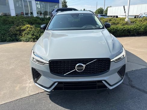 Certified 2025 Volvo XC60 T8 Plus w/ Protection Package Premier AWD/4WD image 3