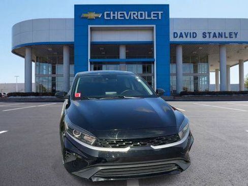 Used 2023 Kia Forte LXS FWD image 3