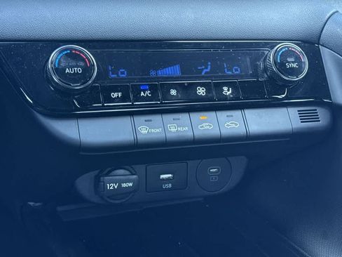 Used 2025 Hyundai Elantra Sport FWD image 19