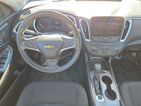 Used 2023 Chevrolet Malibu LT image 16