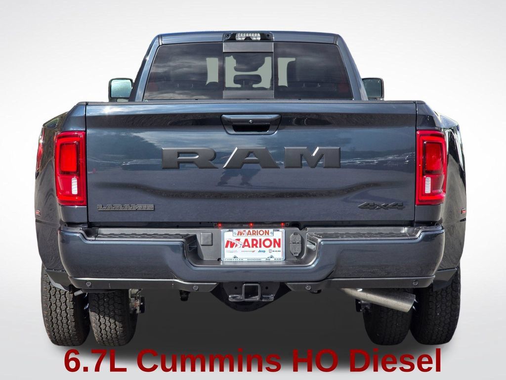 New 2026 RAM 3500 Laramie AWD/4WD image 18