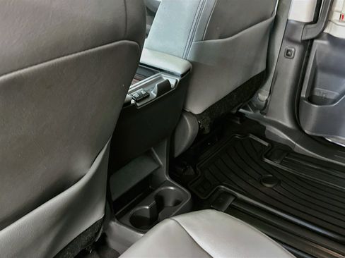 Used 2021 Toyota Sienna XLE AWD/4WD image 29