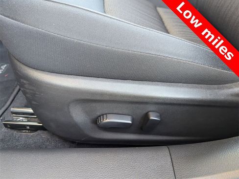 Used 2024 Nissan Altima 2.5 SV image 11