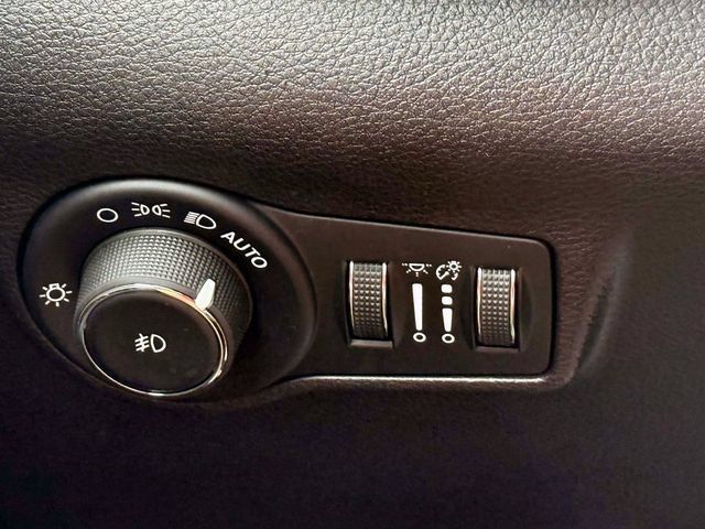 Certified 2025 Jeep Compass Limited AWD/4WD image 21