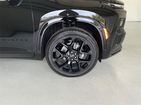 New 2026 Chevrolet Traverse RS image 14