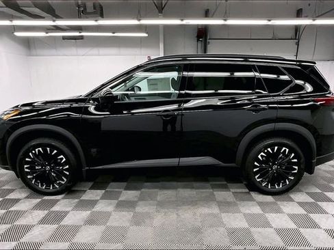 New 2026 Nissan Rogue Dark Armor AWD/4WD image 18