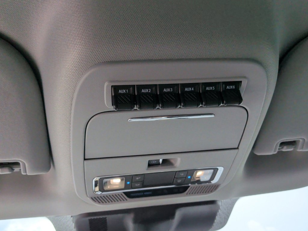 Used 2025 Ford F250 Lariat w/ Lariat Ultimate Package AWD/4WD image 23