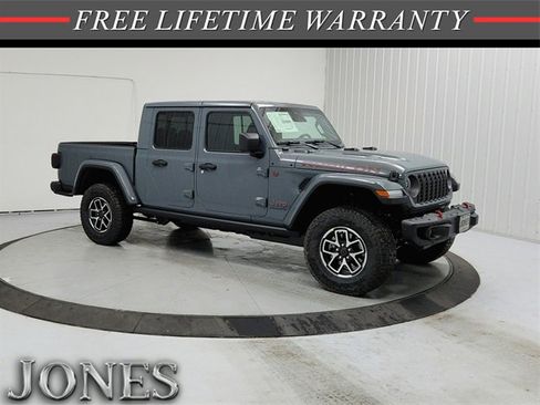 New 2026 Jeep Gladiator Rubicon w/ Steel Bumper Group image 1