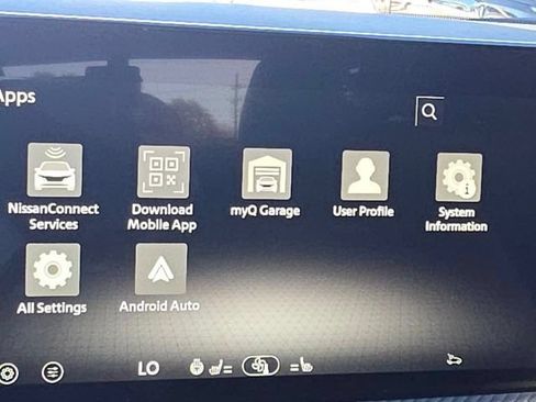New 2026 Nissan Kicks SR w/ SR Premium Package FWD image 10
