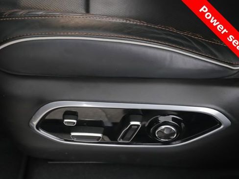 Used 2025 Jeep Grand Cherokee Summit image 19