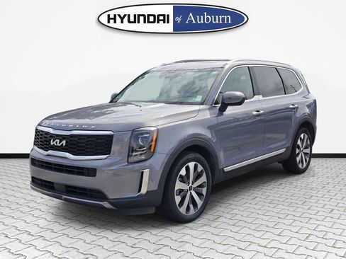 Used 2022 Kia Telluride S FWD image 11