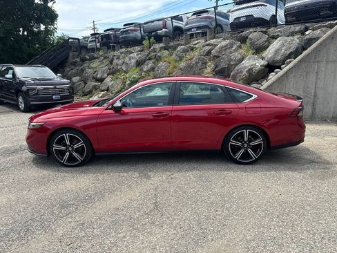 Used 2024 Honda Accord Sport image 3