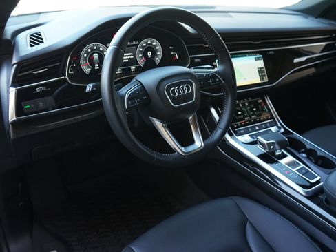 Used 2020 Audi Q8 Premium Plus w/ Premium Plus Package AWD/4WD image 2