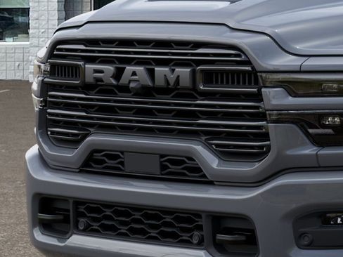 New 2026 RAM 2500 Laramie AWD/4WD image 11