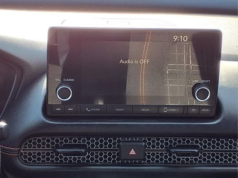 Certified 2025 Honda HR-V Sport image 14