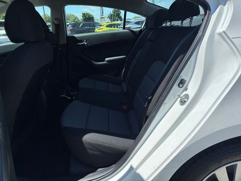 Used 2015 Kia Forte EX FWD image 24
