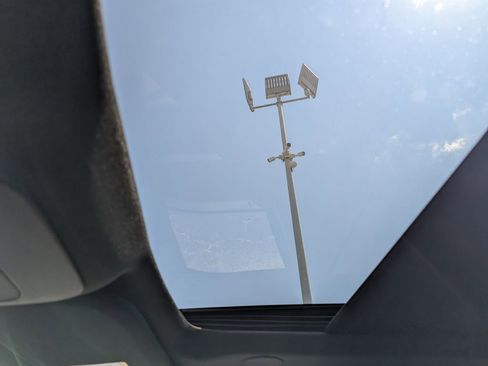 New 2025 Ford F150 Lariat w/ Equipment Group 502A High image 17