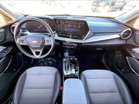 Used 2024 Chevrolet Trax LT w/ Driver Confidence Package image 20