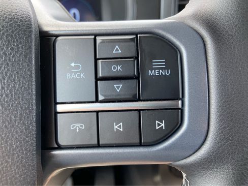 Used 2025 Ford F150 Lariat AWD/4WD image 19
