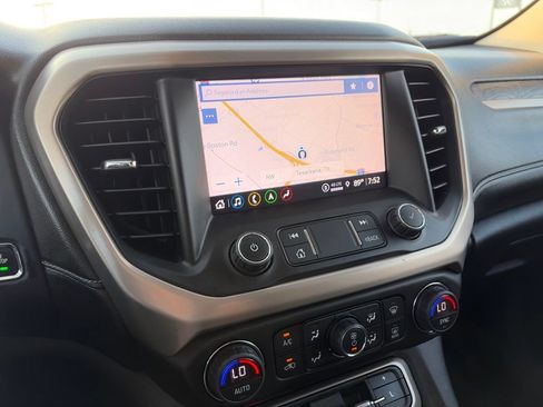 Used 2022 GMC Acadia Denali w/ Denali Technology Package FWD image 26