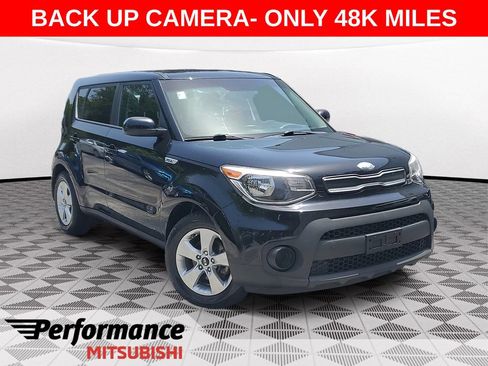 Used 2017 Kia Soul w/ Convenience Package FWD image 1
