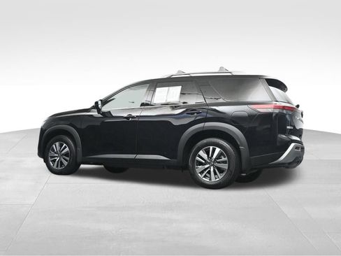 Used 2025 Nissan Pathfinder SL FWD image 29